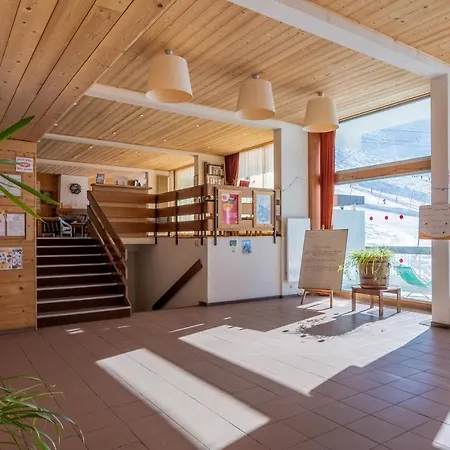 Pierre & Le Gypaete ואל טורנס