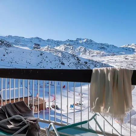 Hotel apartamentowy Pierre & Le Gypaete 3*