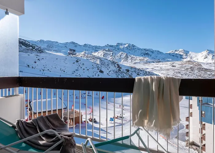 Hotel apartamentowy Pierre & Le Gypaete 3*