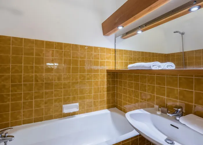 Hotel apartamentowy Pierre & Le Gypaete