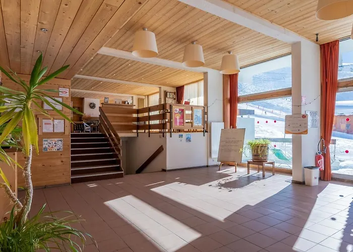 Pierre & Le Gypaete فال تورُن